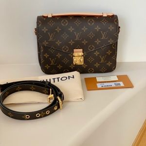AUTHENTIC LOUIS VUITTON Pochette Metis